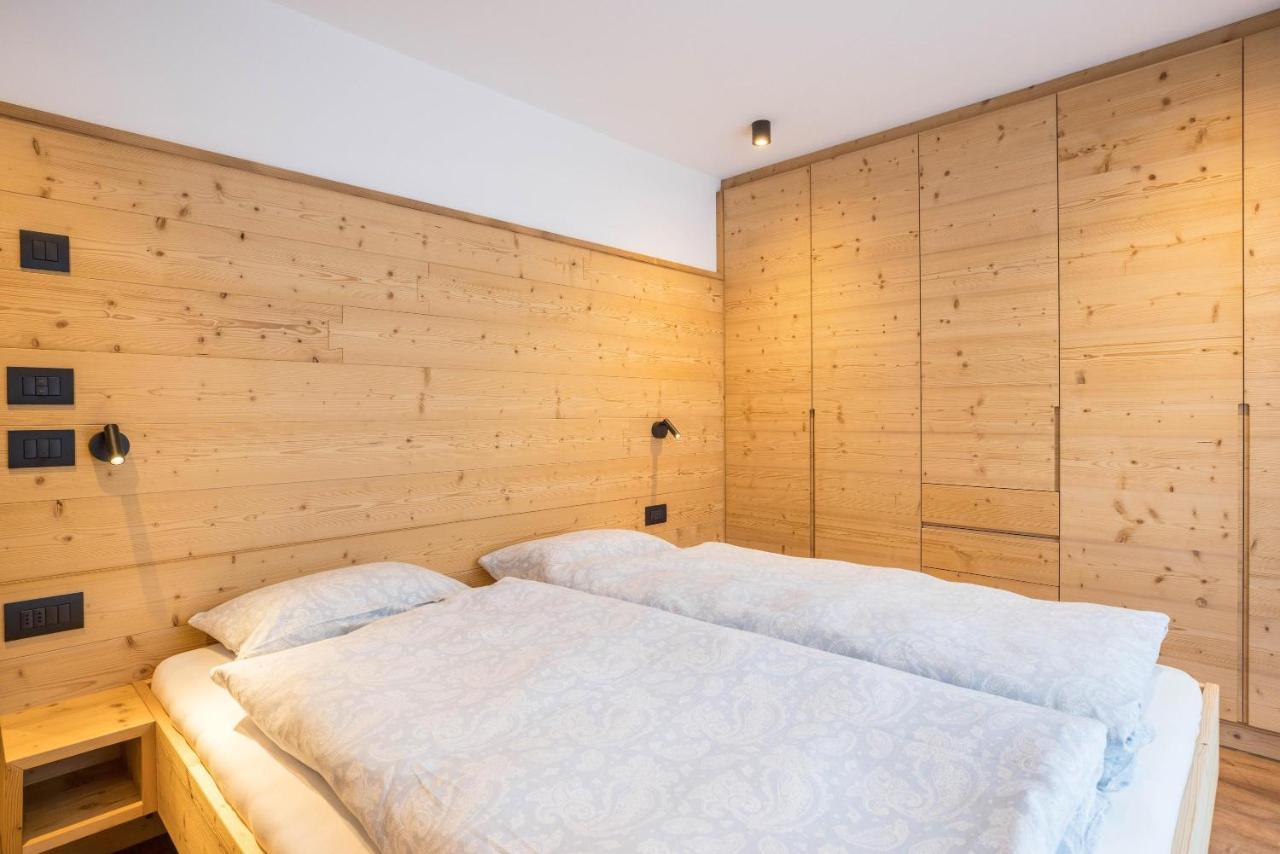 Apartments Armeri Black Dolomites سان فيجيليو دي ماريبْ المظهر الخارجي الصورة